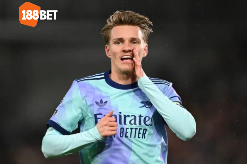 Odegaard không có tên trong đội hình xuất phát của Arsenal. Ảnh: Getty